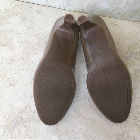 2 Pairs Heels Bundle - Picture 7 of 16